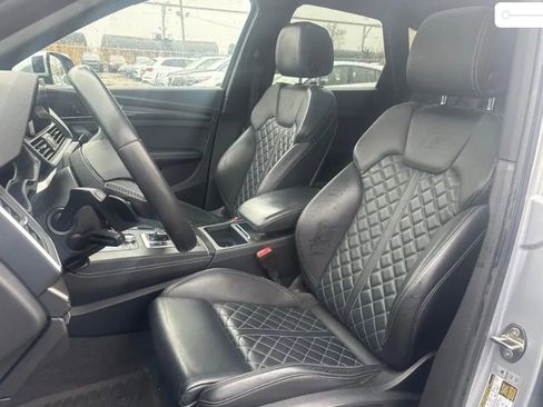 Used 2018 Audi SQ5 Prestige image 3