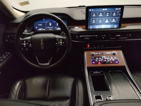 Used 2020 Lincoln Aviator Reserve image 22