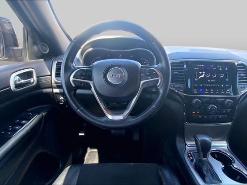 Used 2022 Jeep Grand Cherokee Laredo X RWD image 6
