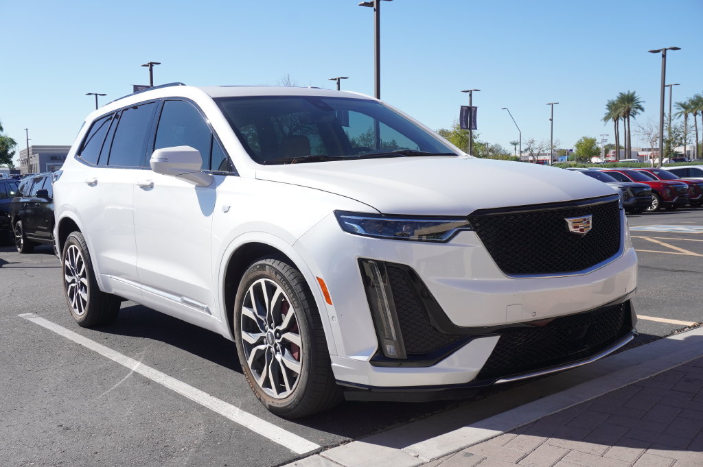 Used 2023 Cadillac XT6 Sport w/ Platinum Package AWD/4WD image 5