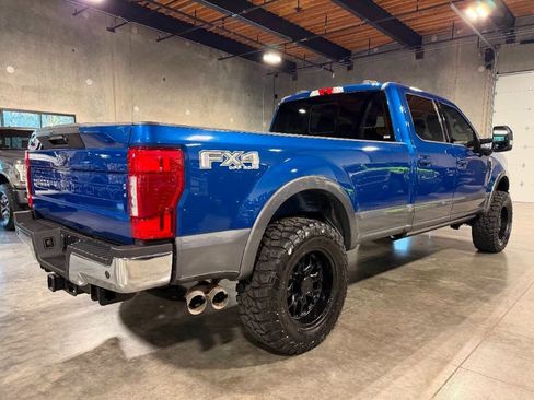 Used 2022 Ford F350 Lariat w/ Lariat Ultimate Package image 3