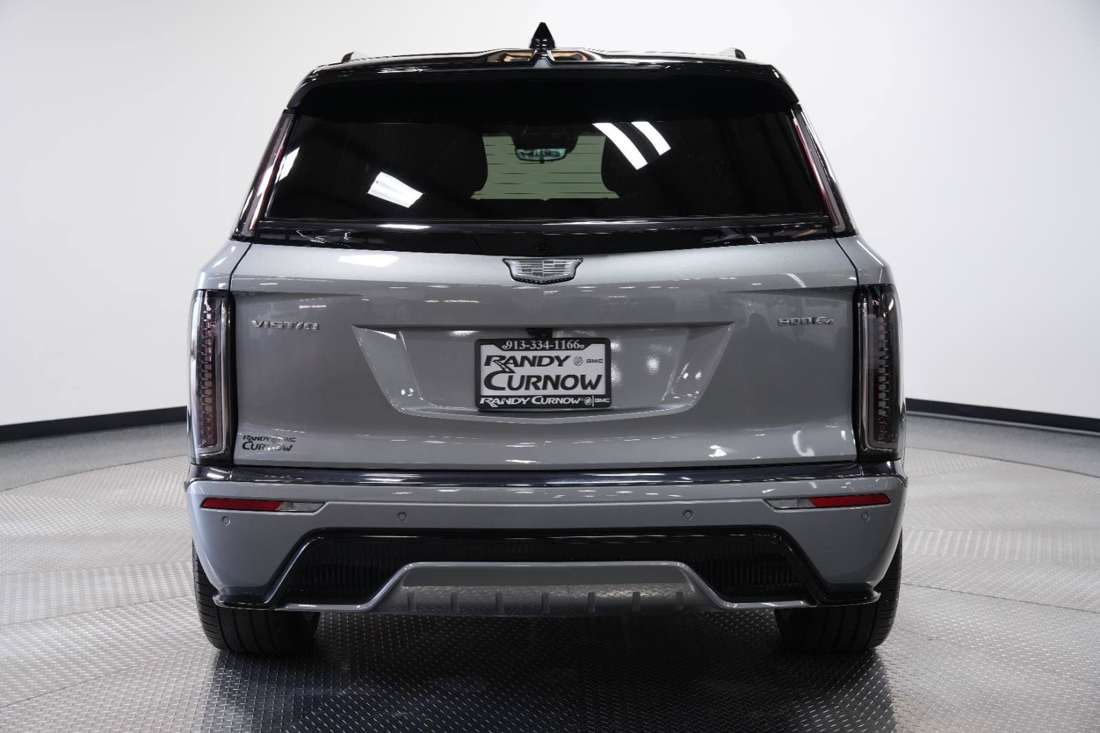 Used 2026 Cadillac Vistiq Platinum w/ LPO, Floor Liner Package AWD/4WD image 8