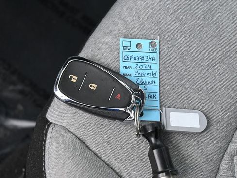 Used 2024 Chevrolet Equinox LS w/ Driver Confidence II Package image 18