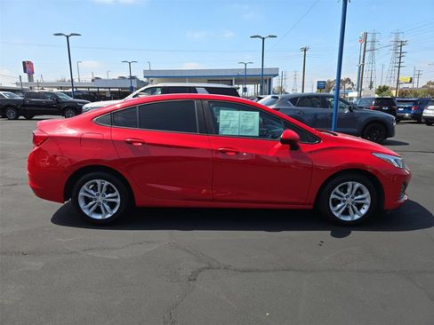 Certified 2019 Chevrolet Cruze LS w/ LS Convenience Package FWD image 26