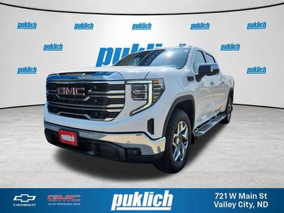 New 2026 GMC Sierra 1500 SLT w/ SLT Premium Package