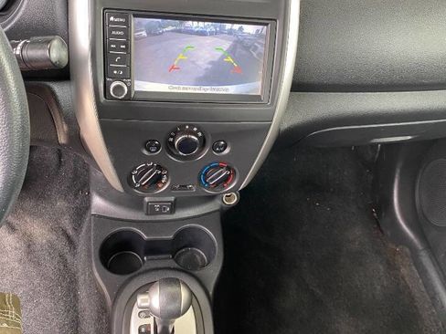 Used 2019 Nissan Versa SV FWD image 27