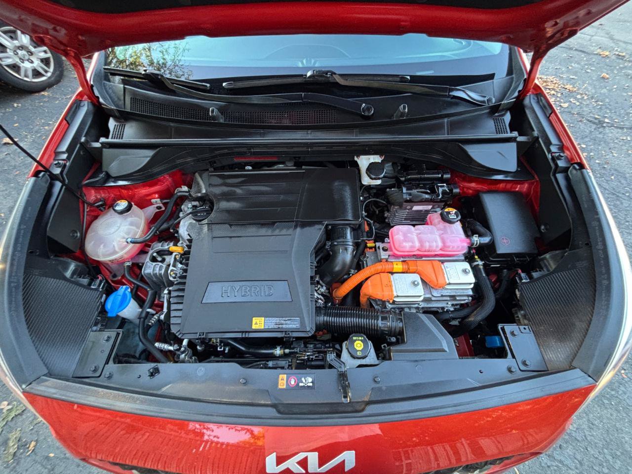 Used 2022 Kia Niro LXS FWD image 5