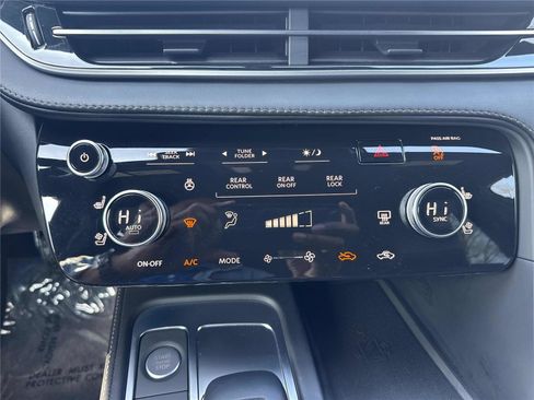 Certified 2025 INFINITI QX60 Luxe w/ Black Edition image 21