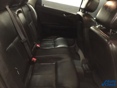 Used 2009 Chevrolet Impala SS w/ Convenience Package image 29