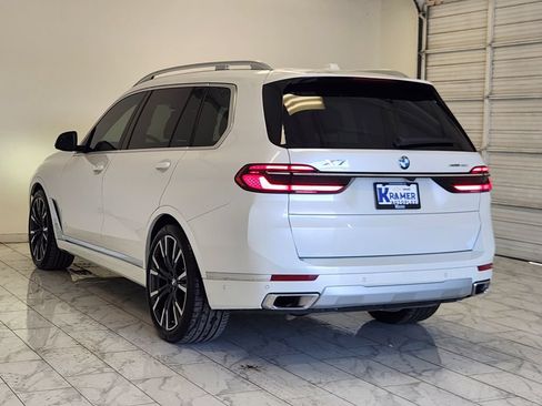 Used 2025 BMW X7 xDrive40i AWD/4WD image 5
