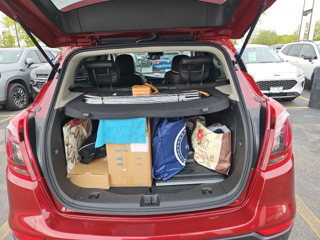 Used 2022 Buick Encore Preferred w/ Safety Package II AWD/4WD image 17