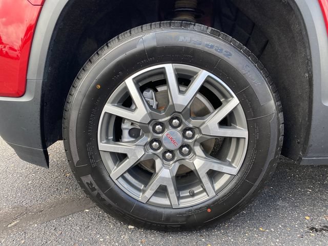 Used 2022 GMC Acadia SLE w/ Driver Convenience Package FWD image 22