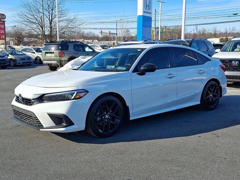 Certified 2024 Honda Civic Sport image 3