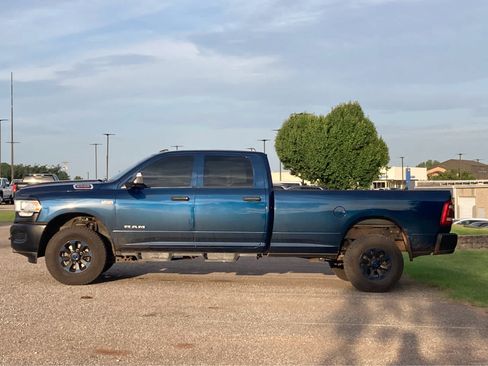 Used 2022 RAM 2500 Tradesman w/ Safety Group AWD/4WD image 2