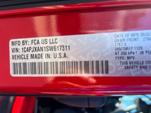 Used 2025 Jeep Wrangler Sport image 26