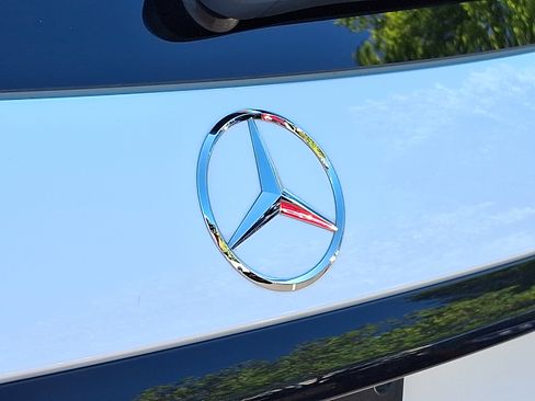 Used 2026 Mercedes-Benz GLC 300 4MATIC image 29