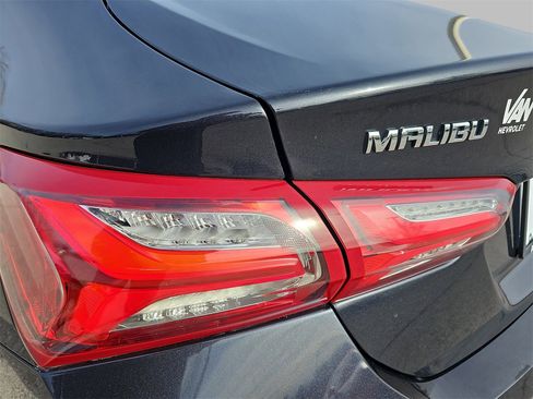 Used 2022 Chevrolet Malibu LT image 34