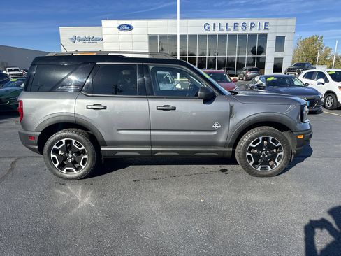 Used 2021 Ford Bronco Sport Outer Banks image 2