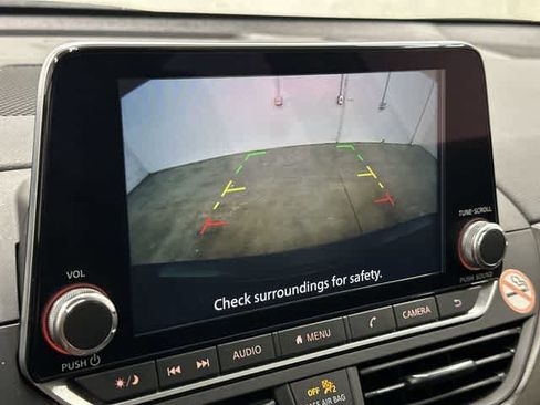 Used 2024 Nissan Altima 2.5 SV FWD image 23