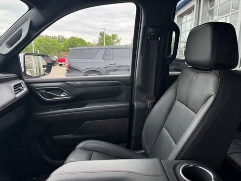 Used 2023 Chevrolet Tahoe RST w/ Luxury Package AWD/4WD image 19