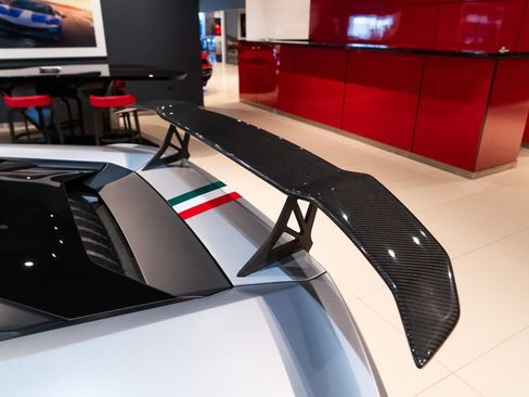 Used 2017 Lamborghini Huracan LP 580-2 image 18