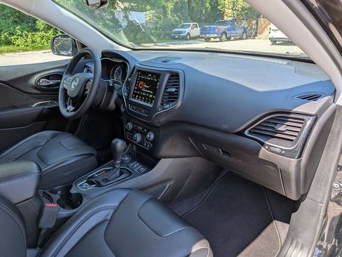 Used 2023 Jeep Cherokee Altitude Lux AWD/4WD image 25