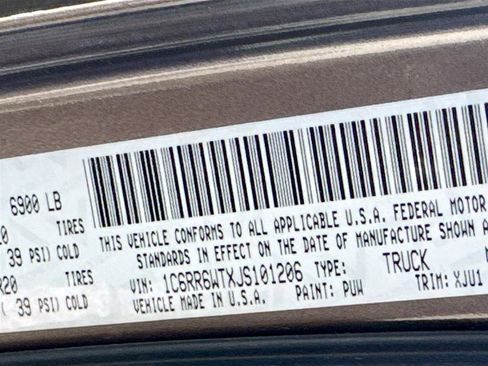 Used 2018 RAM 1500 Laramie Longhorn image 33