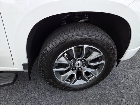Used 2025 Chevrolet Silverado 1500 RST w/ RST All Star Premium Package AWD/4WD image 16