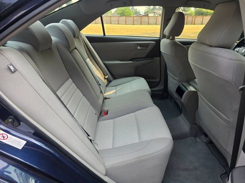 Used 2016 Toyota Camry LE FWD image 16