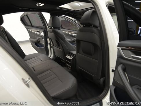 Used 2023 BMW 530e w/ M Sport Package RWD image 26