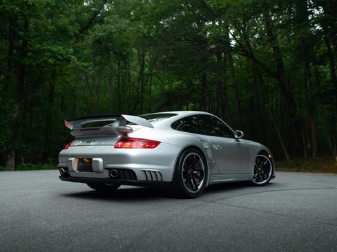 Used 2008 Porsche 911 GT2 RWD image 14