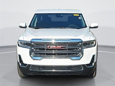 Used 2023 GMC Acadia SLE image 8