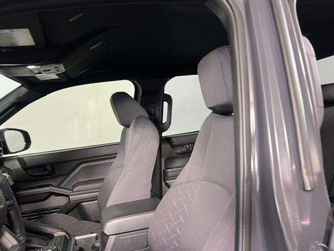 Used 2025 Toyota Tacoma SR5 image 21