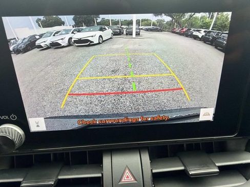 Used 2025 Toyota RAV4 XLE AWD/4WD image 30