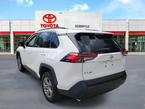 Used 2024 Toyota RAV4 XLE FWD image 4