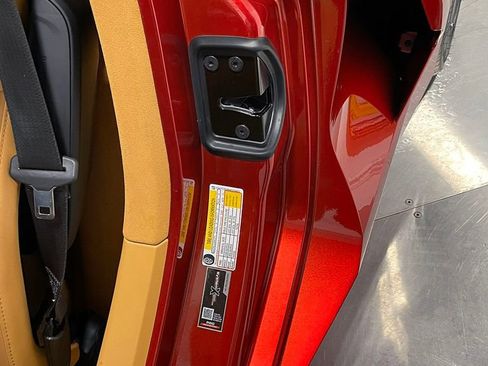 Used 2021 Chevrolet Corvette Stingray w/ Z51 Performance Package image 58