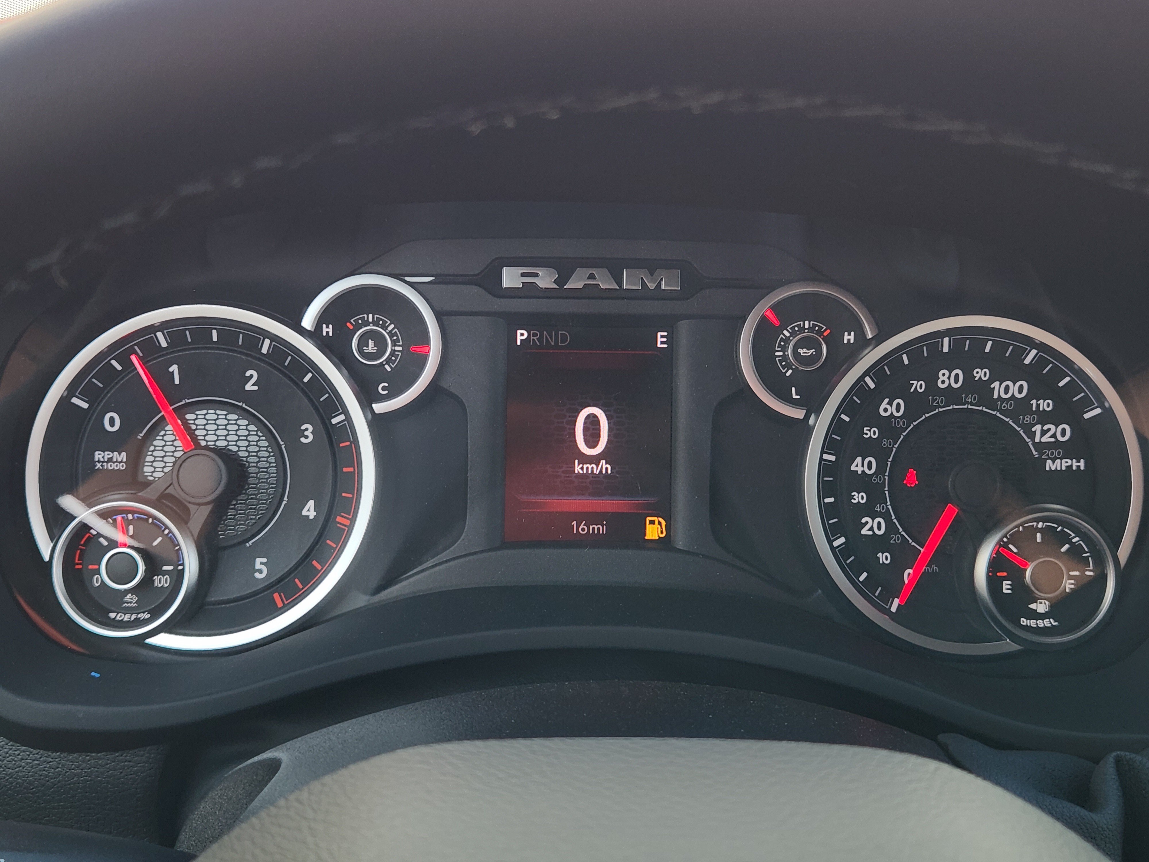 New 2026 RAM 2500 Big Horn AWD/4WD image 13