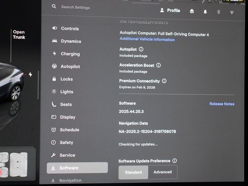 Used 2023 Tesla Model Y Long Range image 10