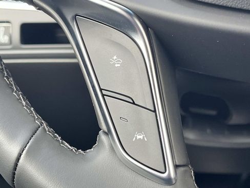 New 2026 Cadillac XT5 Luxury image 29