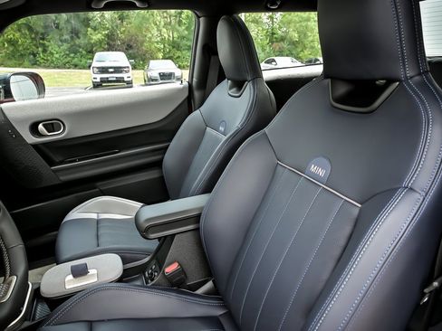Used 2025 MINI Cooper S image 15