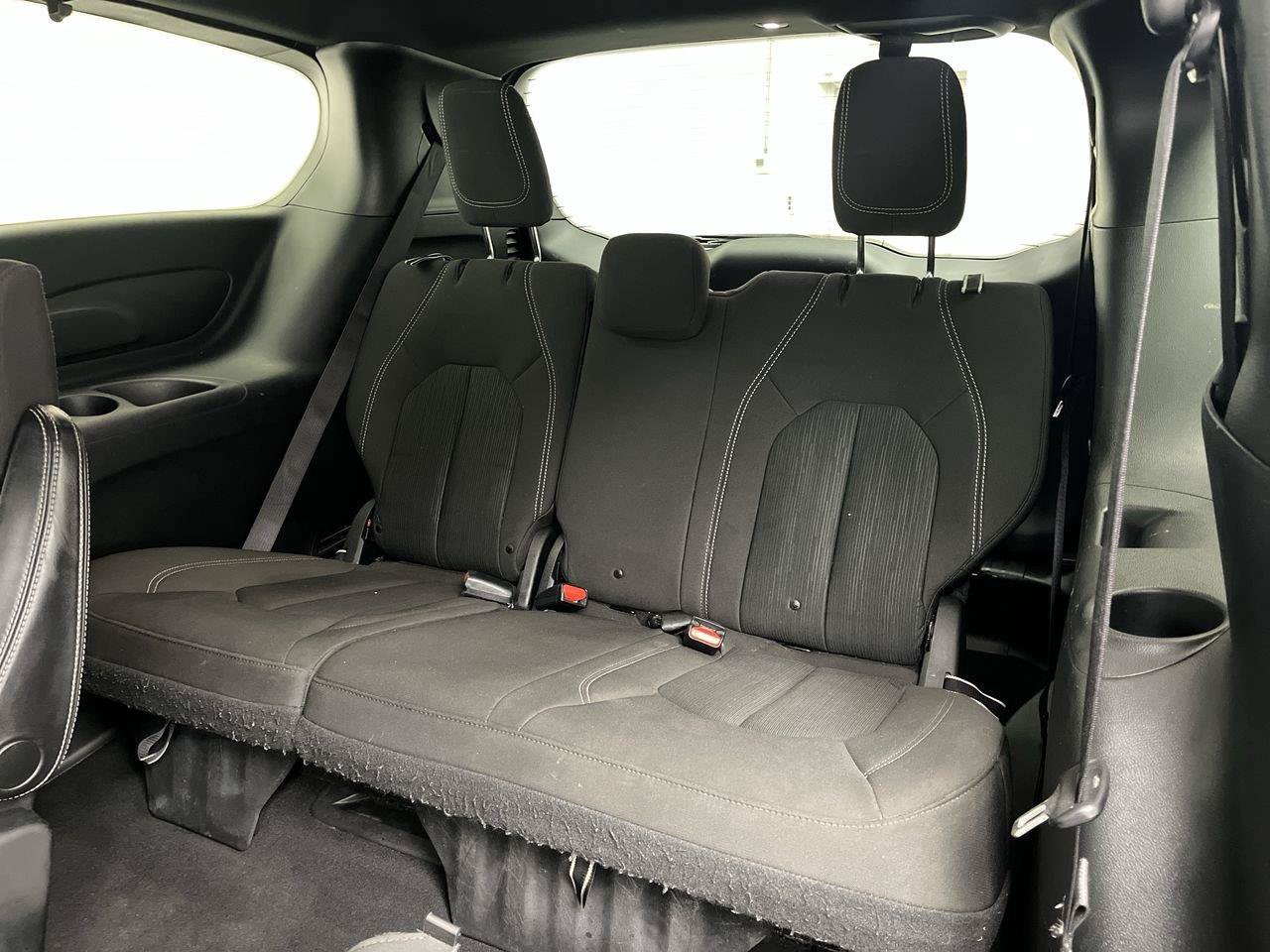 Used 2018 Chrysler Pacifica Touring Plus w/ S Appearance Package FWD image 13