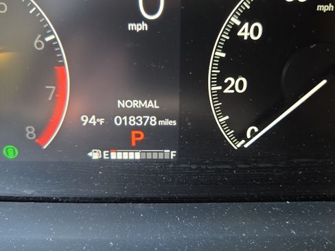 Certified 2025 Honda Pilot TrailSport image 25
