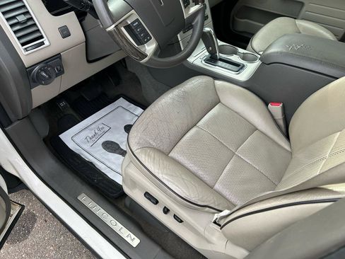 Used 2008 Lincoln MKX FWD image 10