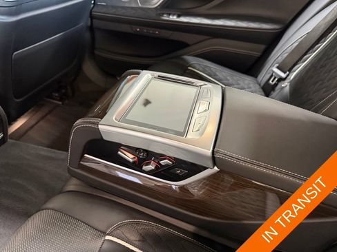 Used 2020 BMW M760i xDrive w/ Luxury Rear Seating Package AWD/4WD image 28