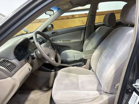 Used 2003 Toyota Camry LE FWD image 14