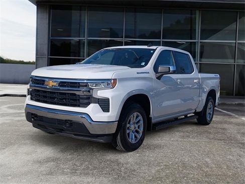 Used 2022 Chevrolet Silverado 1500 LT w/ Protection Package image 5