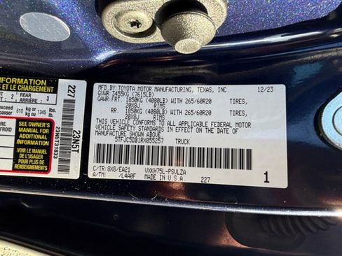 Used 2024 Toyota Tundra Limited AWD/4WD image 22