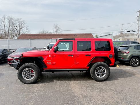 Used 2018 Jeep Wrangler Unlimited Sahara image 5