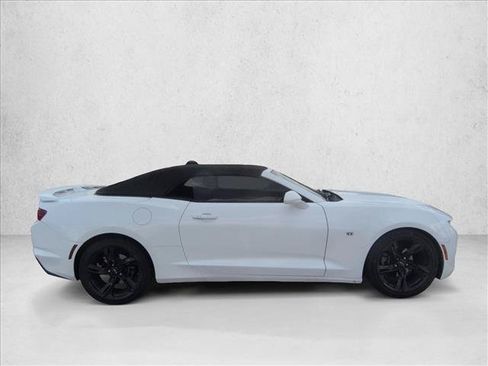 Used 2020 Chevrolet Camaro LT RWD image 4