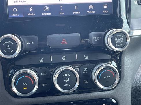 Used 2022 RAM 1500 Big Horn RWD image 31